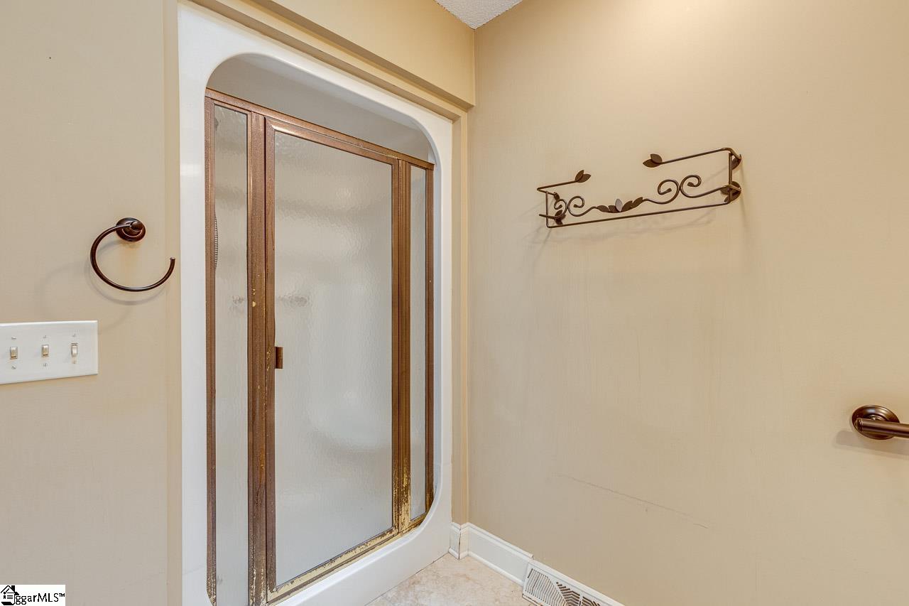 10 Club Pointe Taylors, SC 29687 - Photo 22 of 33