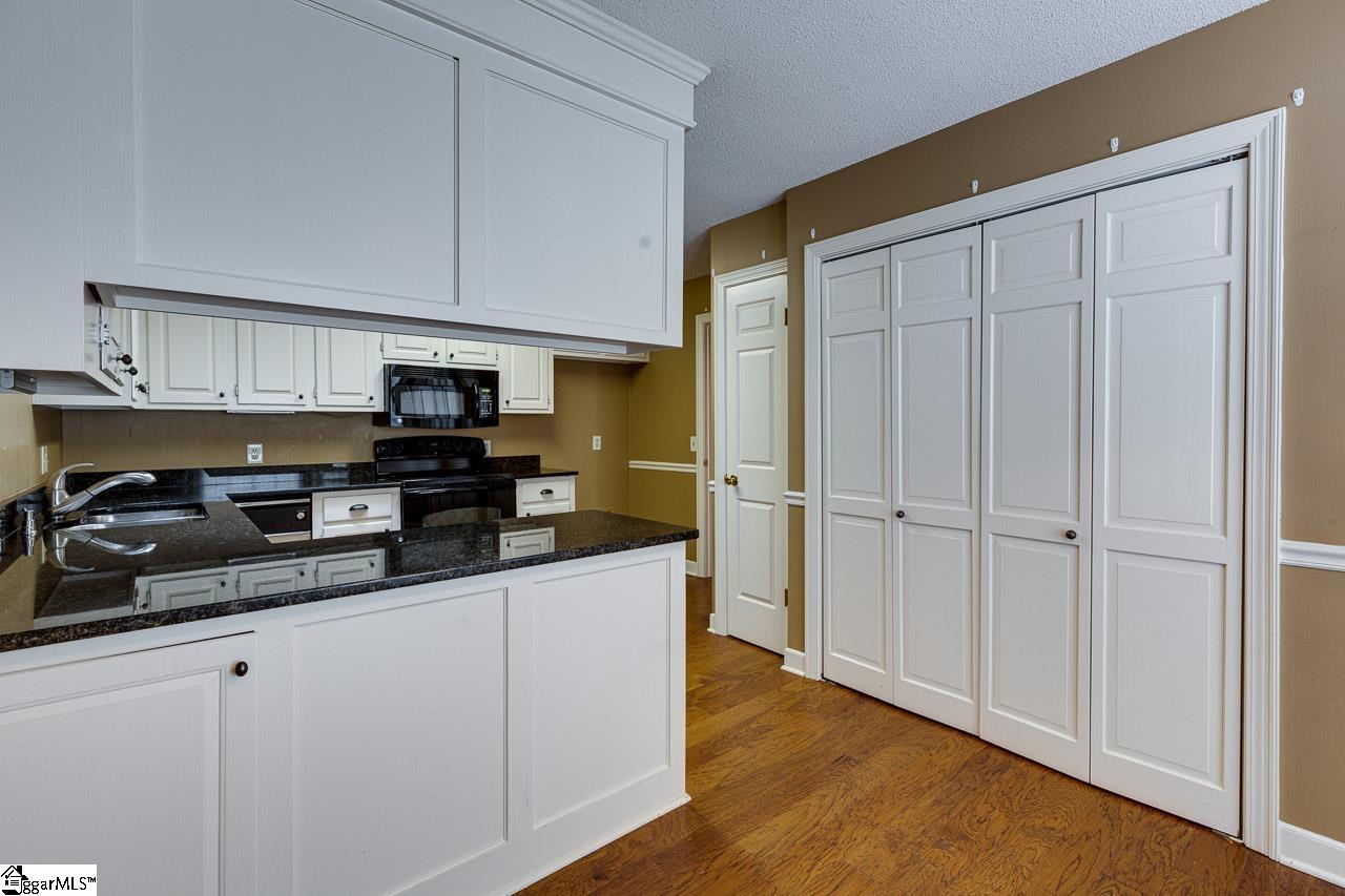 10 Club Pointe Taylors, SC 29687 - Photo 28 of 33