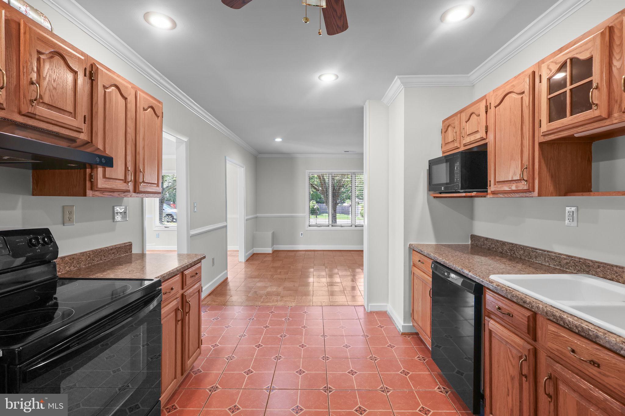 1406 Jefferson Road Fort Washington, MD 20744 - Photo 16 of 48 Kitchen