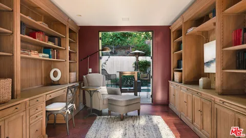 $4,450,000 | 33330 Hassted Drive, Malibu, CA 90265