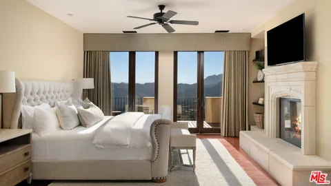 $4,450,000 | 33330 Hassted Drive, Malibu, CA 90265