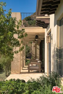 $4,450,000 | 33330 Hassted Drive, Malibu, CA 90265