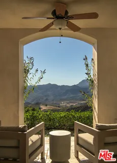 $4,450,000 | 33330 Hassted Drive, Malibu, CA 90265