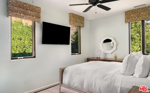 $4,450,000 | 33330 Hassted Drive, Malibu, CA 90265