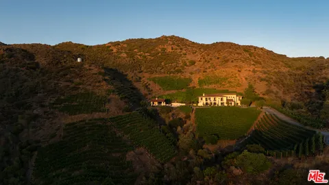 $4,450,000 | 33330 Hassted Drive, Malibu, CA 90265