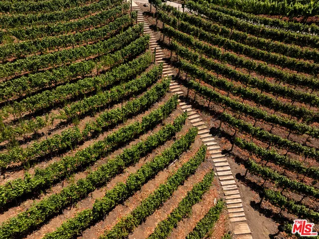 $4,450,000 | 33330 Hassted Drive, Malibu, CA 90265