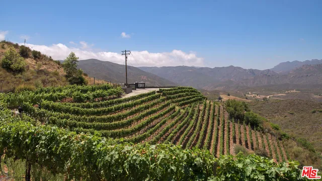 $4,450,000 | 33330 Hassted Drive, Malibu, CA 90265