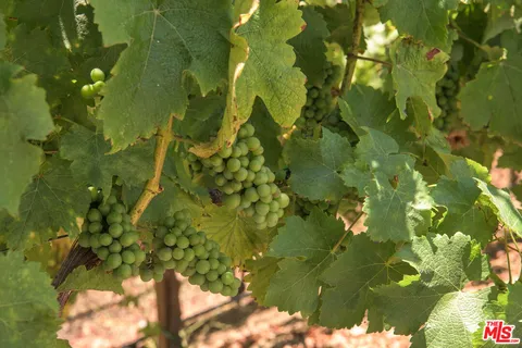 $4,450,000 | 33330 Hassted Drive, Malibu, CA 90265