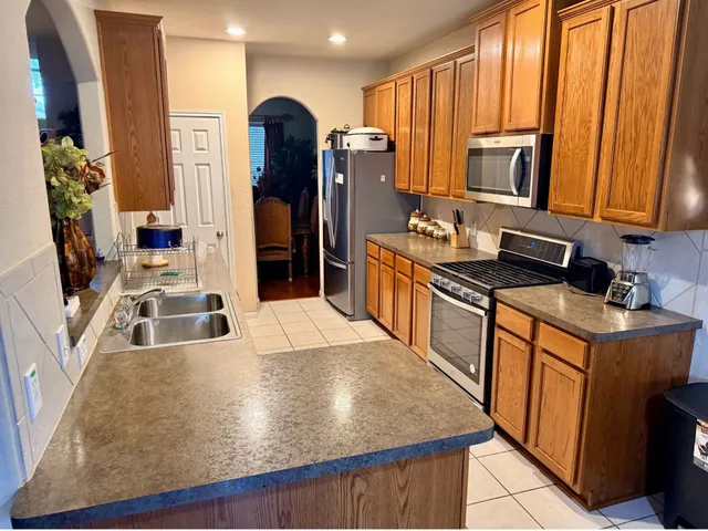 $2,350 | 21831 Catoosa Drive, Spring, TX 77388