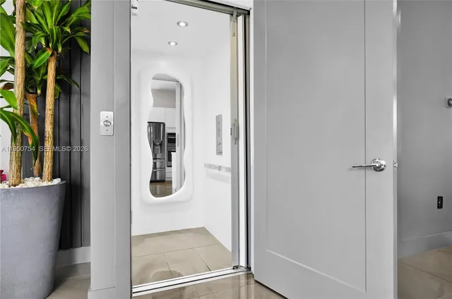 $925,000 | 6611 Northwest 105th Avenue, Doral, FL 33178