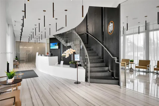 $925,000 | 6611 Northwest 105th Avenue, Doral, FL 33178