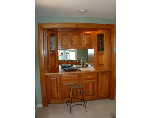 135 Raleigh Tavern Lane North Andover, MA 01845 - Photo 11 of 21