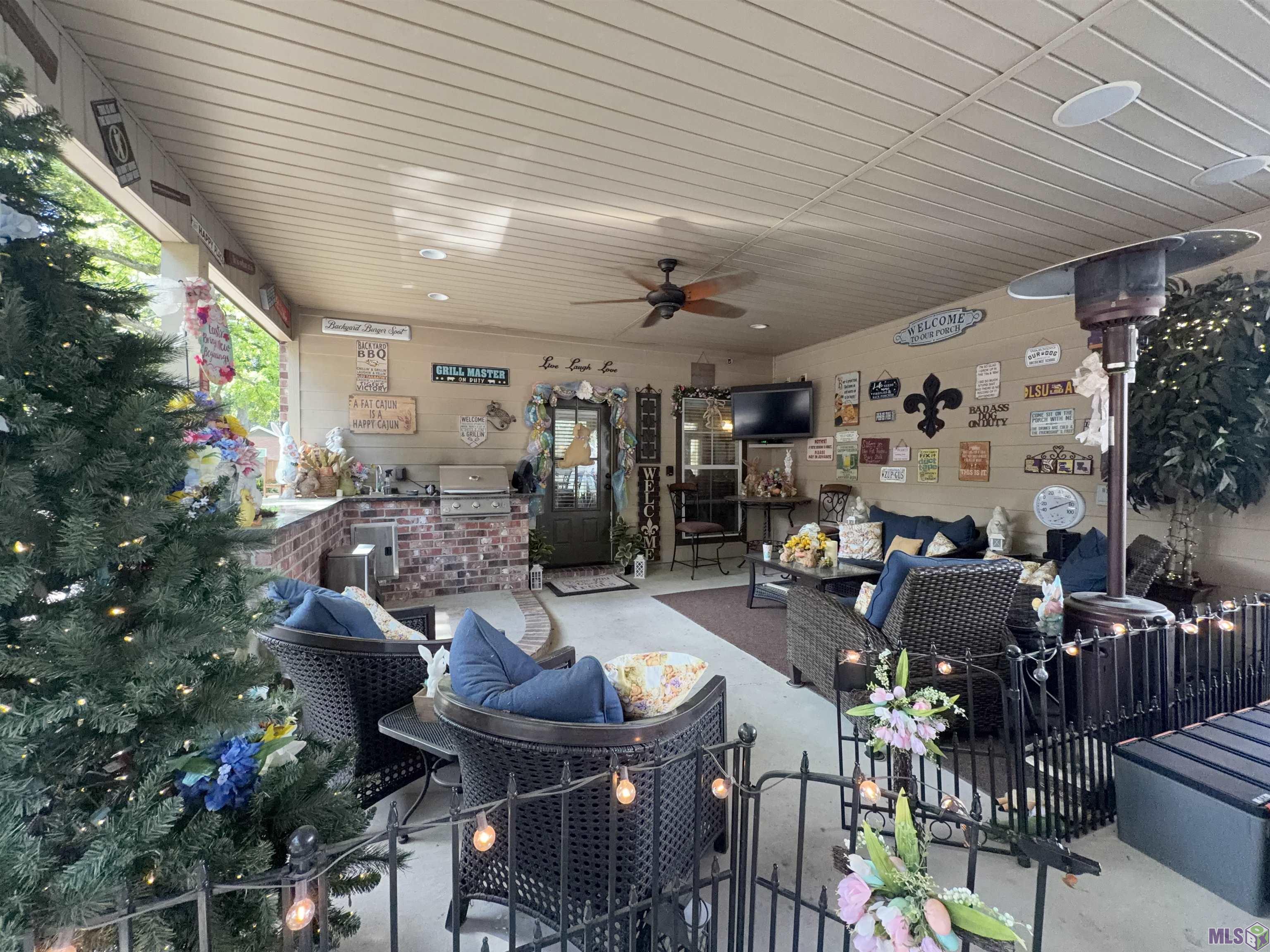 554 Ave F Port Allen, LA 70767 - Photo 15 of 23