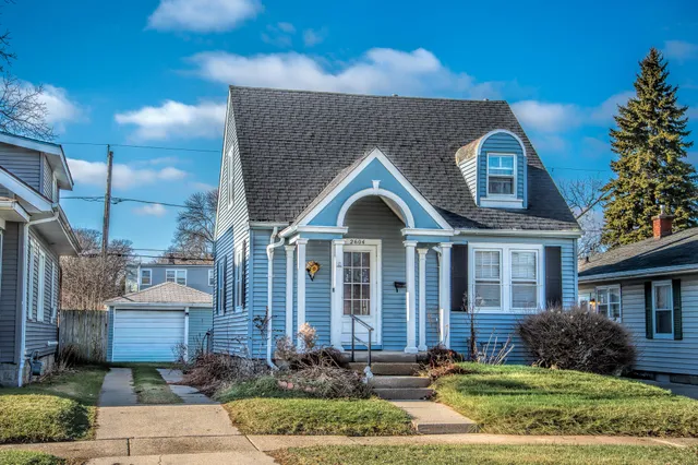 $260,000 | 2604 Hayes Avenue, Racine, WI 53405