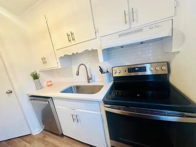 $2,550 | 936 Lansing Drive, Unit D, Mount Pleasant, SC 29464