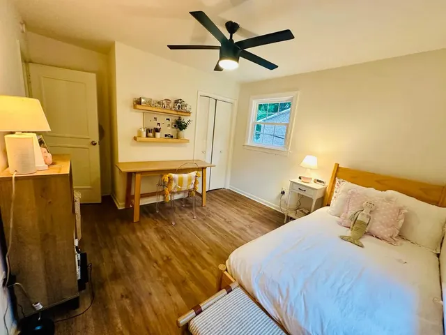 $2,550 | 936 Lansing Drive, Unit D, Mount Pleasant, SC 29464