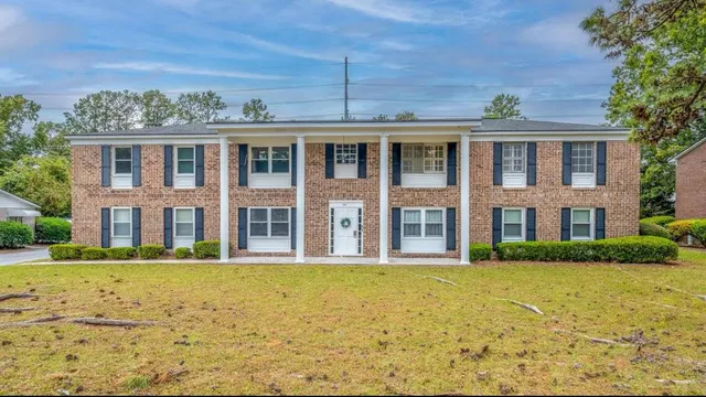 $2,550 | 936 Lansing Drive, Unit D, Mount Pleasant, SC 29464