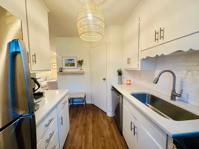 $2,550 | 936 Lansing Drive, Unit D, Mount Pleasant, SC 29464