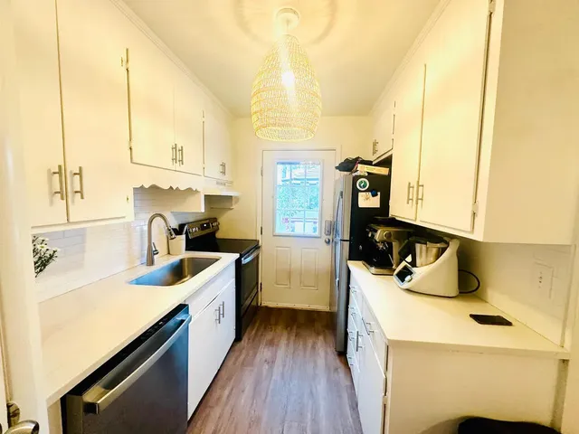 $2,550 | 936 Lansing Drive, Unit D, Mount Pleasant, SC 29464