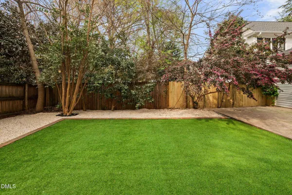 $900,000 | 218 Pace Street, Raleigh, NC 27604