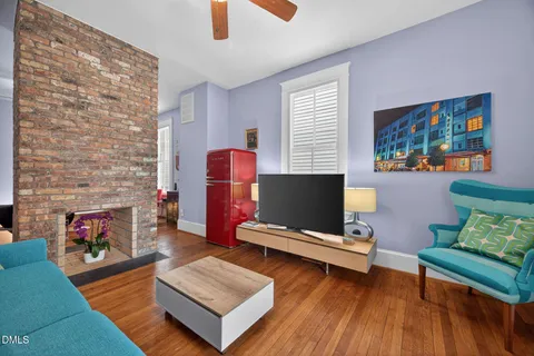 $900,000 | 218 Pace Street, Raleigh, NC 27604