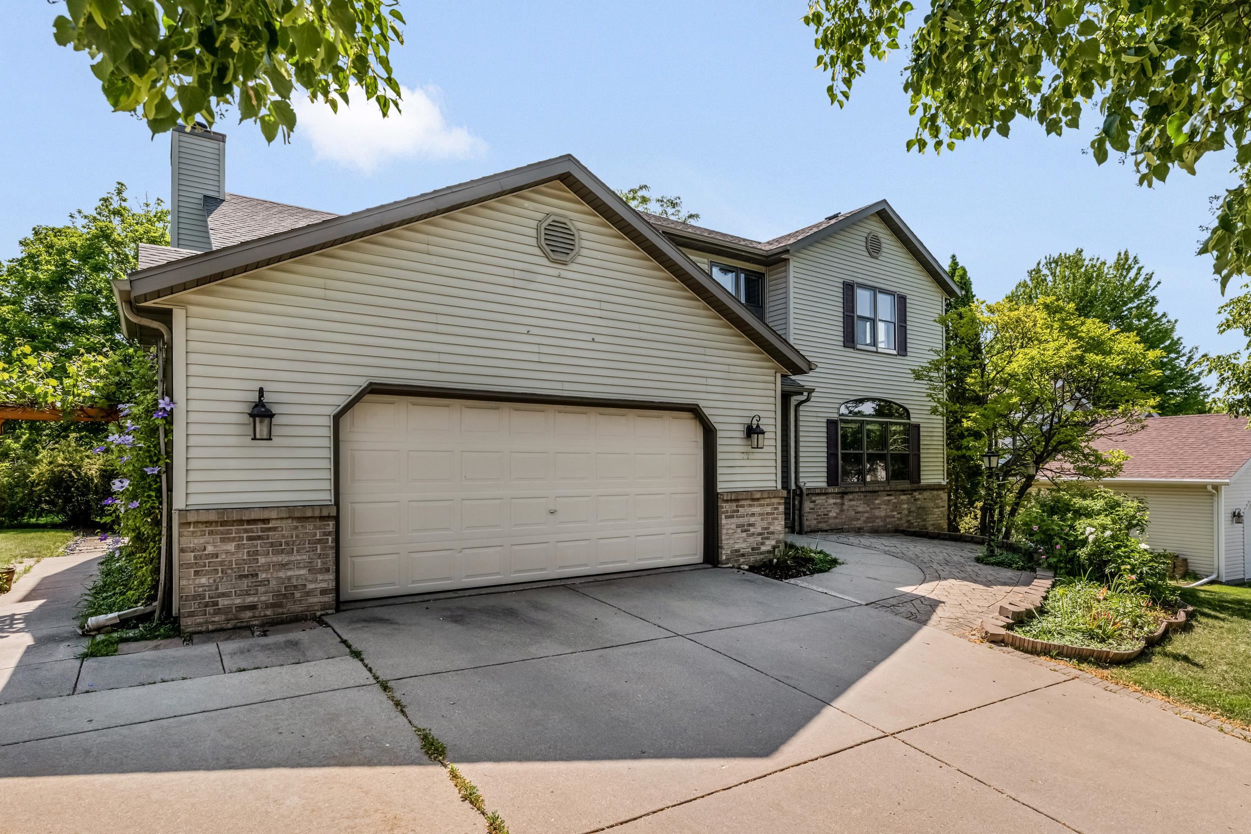 721 Overlook Terrace DeForest, WI 53532 - Photo 2 of 44