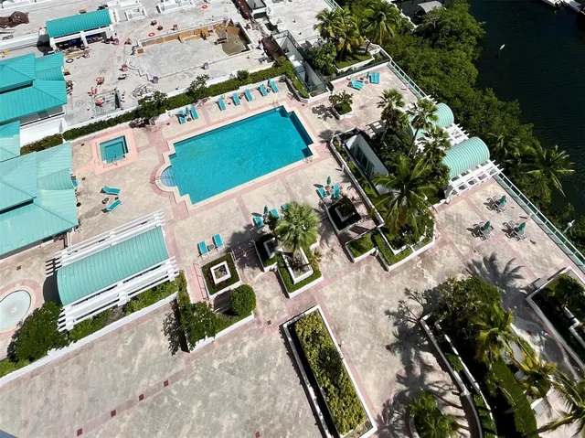 $5,800 | 16500 Collins Avenue, Unit 2052, Sunny Isles Beach, FL 33160