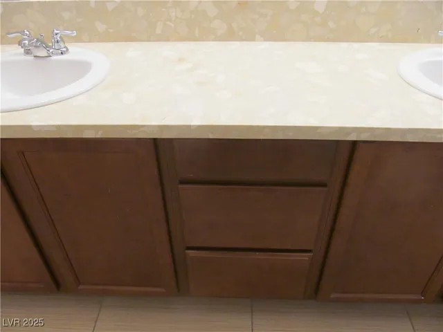 $2,558 | 7622 Canyon Diablo Road, Las Vegas, NV 89179