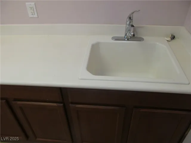 $2,558 | 7622 Canyon Diablo Road, Las Vegas, NV 89179