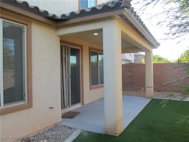 $2,558 | 7622 Canyon Diablo Road, Las Vegas, NV 89179