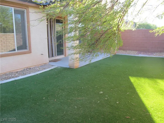 $2,558 | 7622 Canyon Diablo Road, Las Vegas, NV 89179