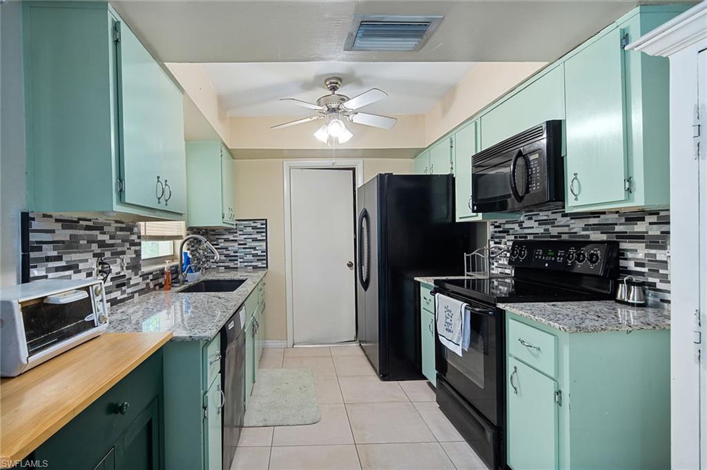 982 Cardinal Street Naples, FL 34104 - Photo 3 of 9 Gallery Image 3