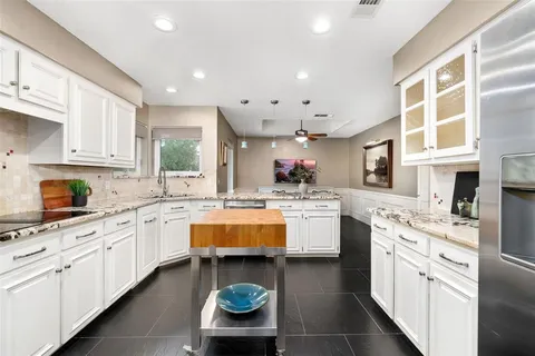 $875,000 | 5209 Harbor Town Drive, Dallas, TX 75287