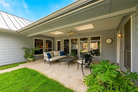 $875,000 | 5209 Harbor Town Drive, Dallas, TX 75287