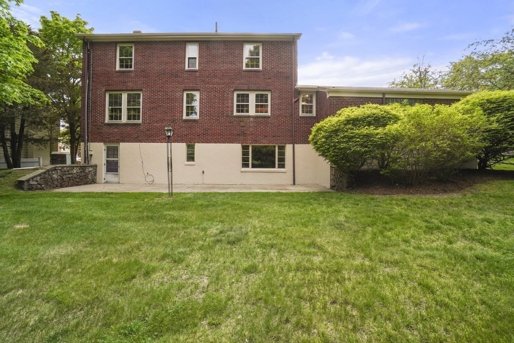 43 Vose Hill Road Milton, MA 02186 - Photo 16 of 19 Gallery Image 16