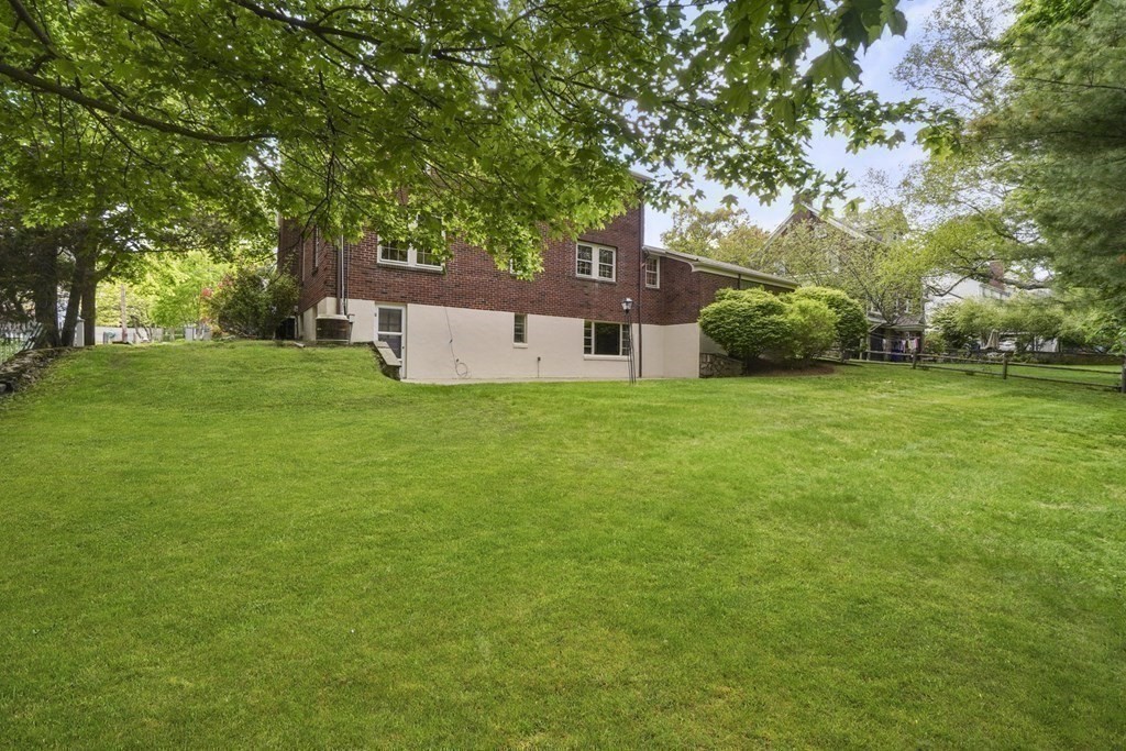 43 Vose Hill Road Milton, MA 02186 - Photo 17 of 19 Gallery Image 17