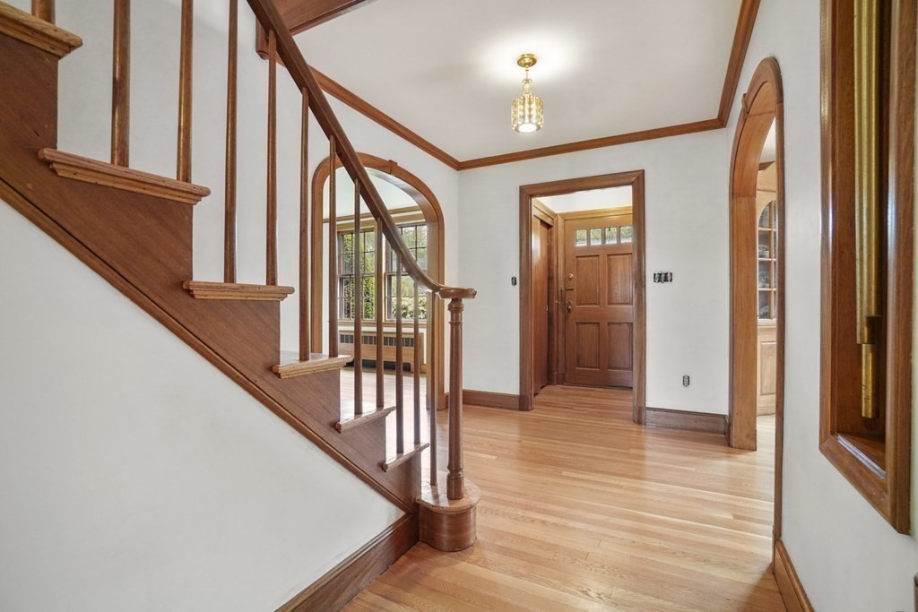 43 Vose Hill Road Milton, MA 02186 - Photo 5 of 19 Gallery Image 5