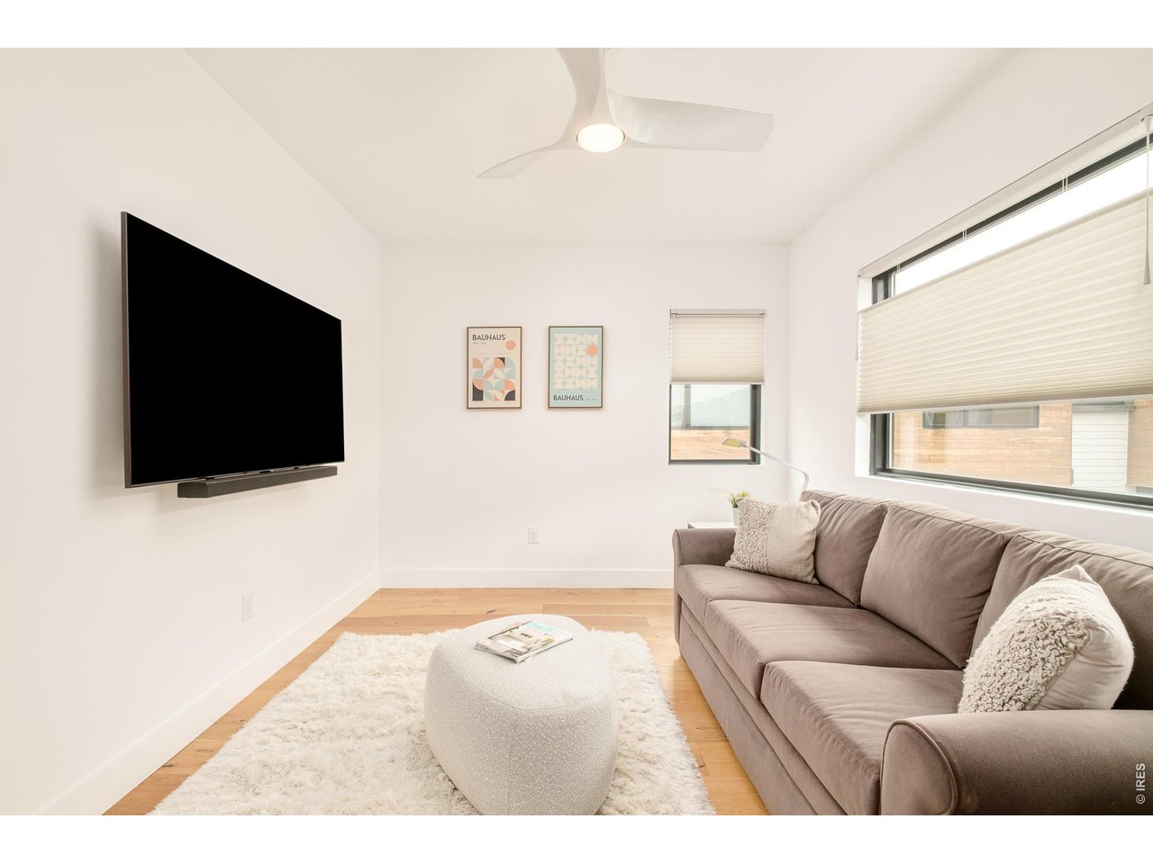 2455 Walnut Street Boulder, CO 80302 - Photo 34 of 46 3rd floor Bedroom or flex space for office, guest room, art/workout/yoga studio!