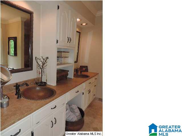 326 Trace Ridge Road Birmingham, AL 35244 - Photo 17 of 32