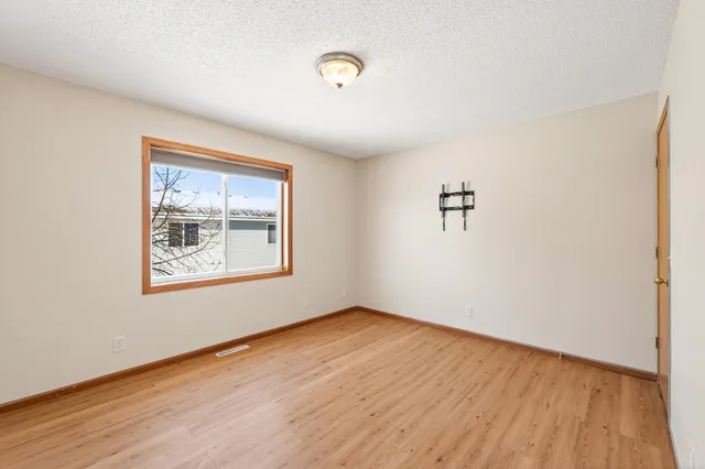 $299,000 | 1596 Chartreux Avenue, Shakopee, MN 55379