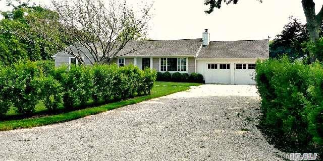 6 Bayberry Road Bellport, NY 11713 - Photo 1 of 1