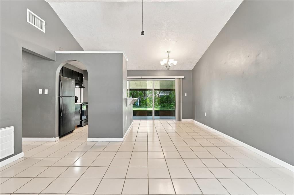 336 Riviera Drive DeBary, FL 32713 - Photo 11 of 36 Gallery Image 11