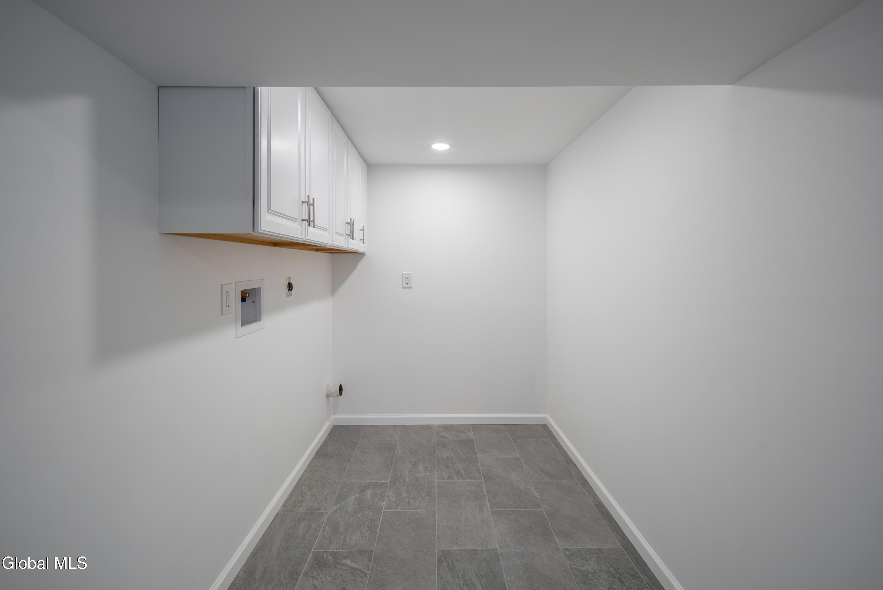 269 3rd Avenue Rensselaer, NY 12144 - Photo 33 of 49 038