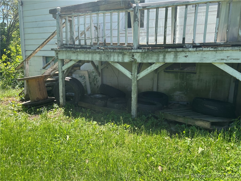 905 Locust Street Salem, IN 47167 - Photo 17 of 19