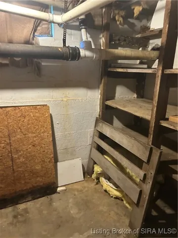 $105,000 | 905 Locust Street, Salem, IN 47167