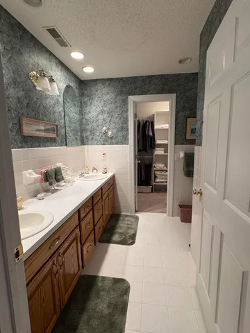 $950,000 | 351 Duncan Chapel Road, Harleyville, SC 29448