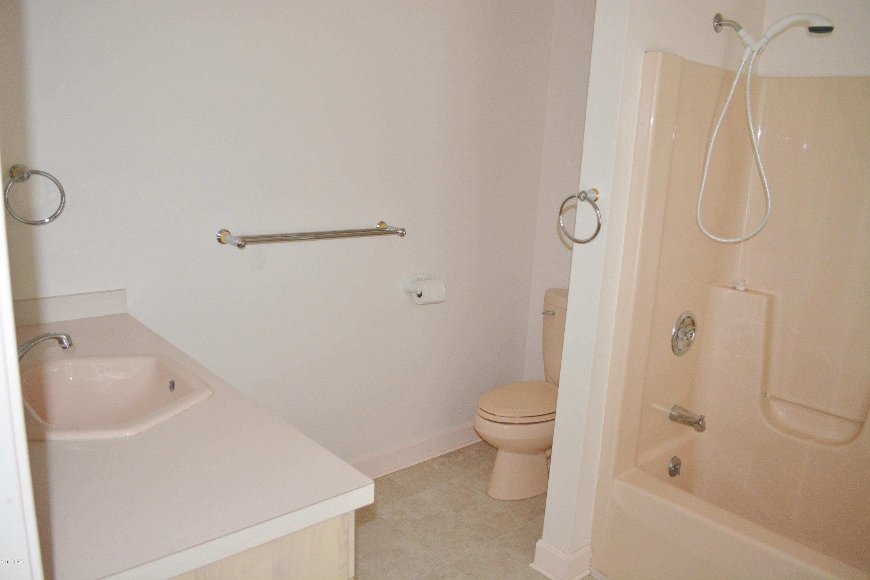 487 Old Stockbridge Road Great Barrington, MA 01230 - Photo 26 of 30 Master Bath
