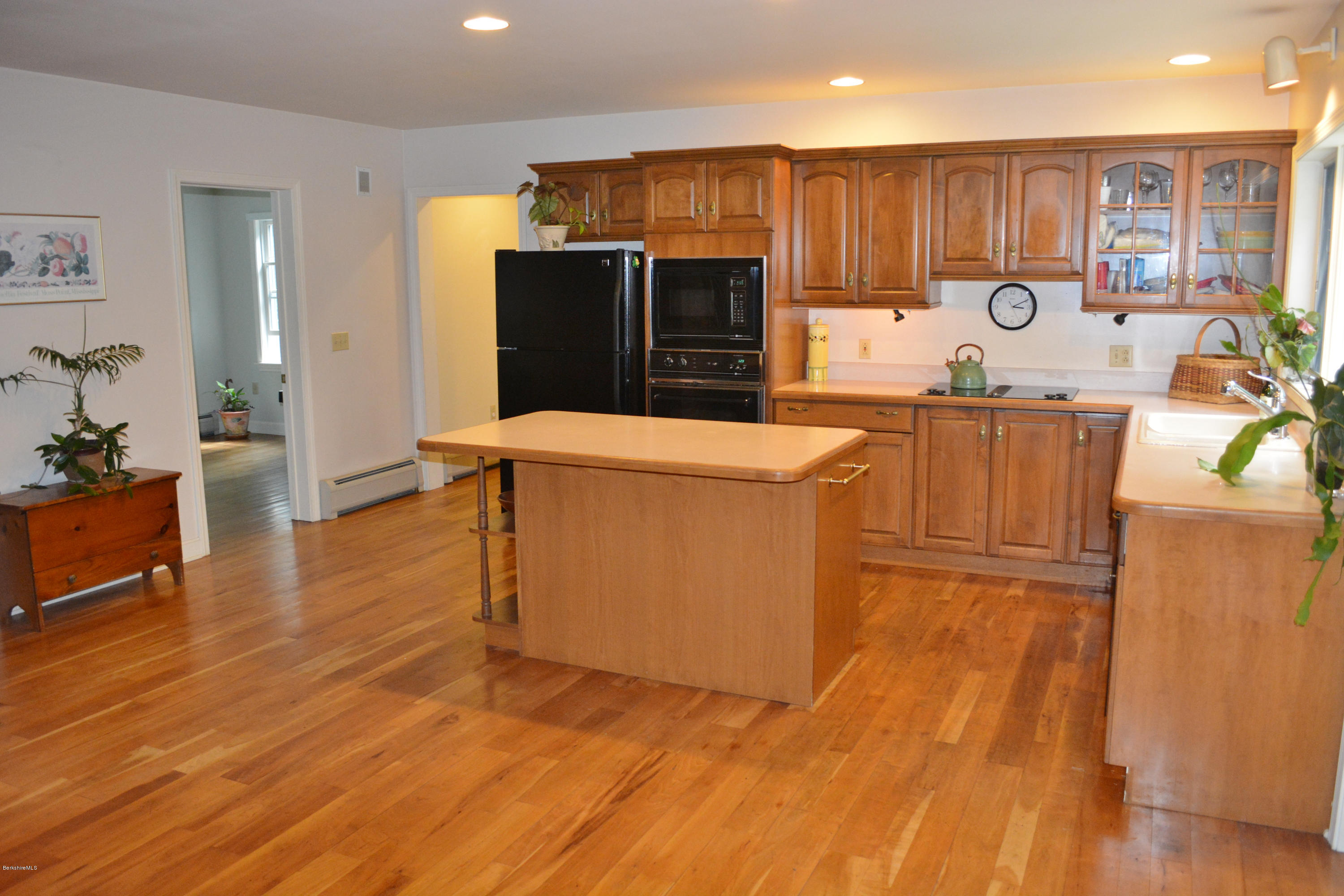 487 Old Stockbridge Road Great Barrington, MA 01230 - Photo 8 of 30 Kitchen