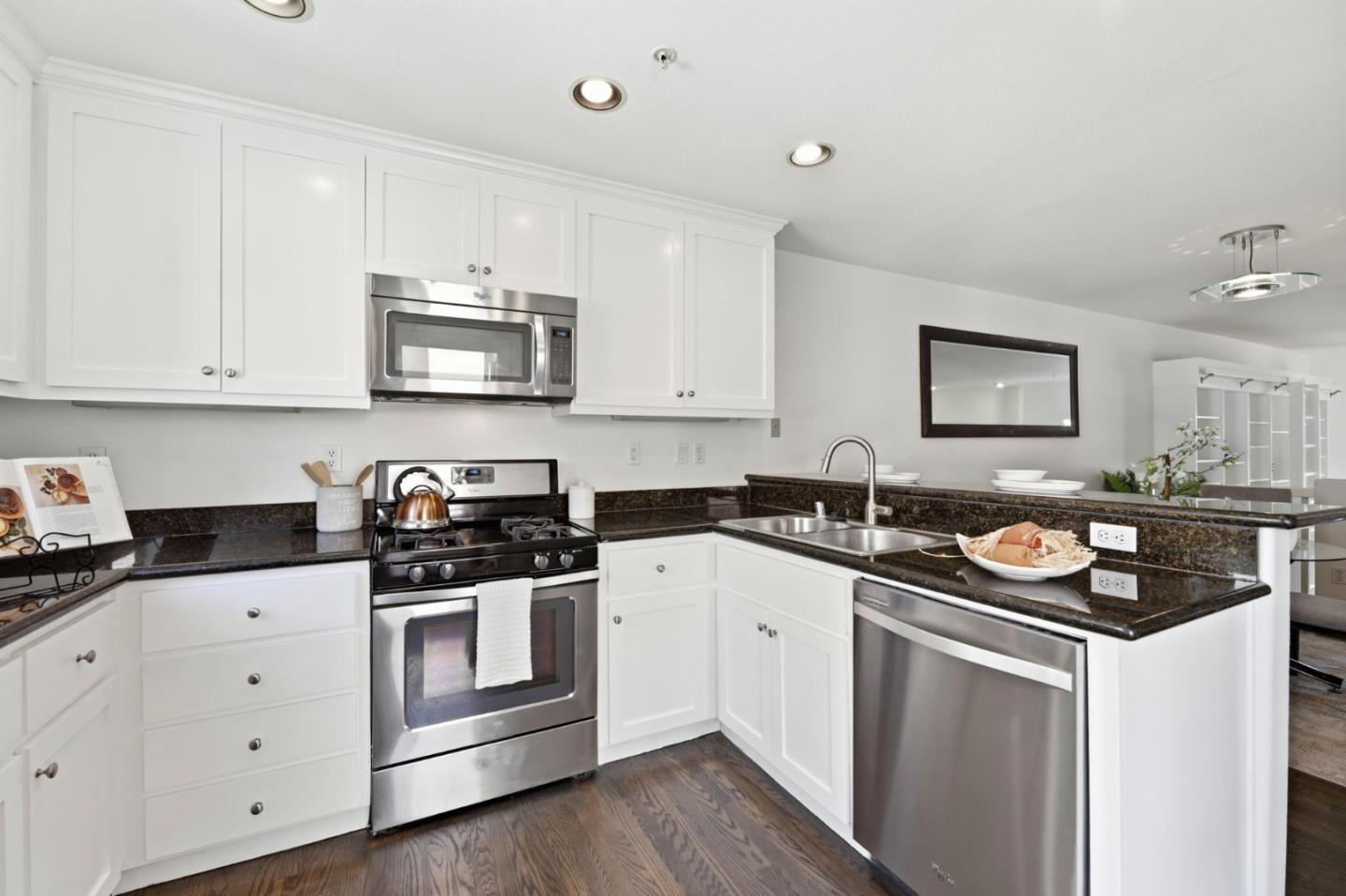 992 Alpine Terrace, Unit 6 Sunnyvale, CA 94086 - Photo 13 of 37