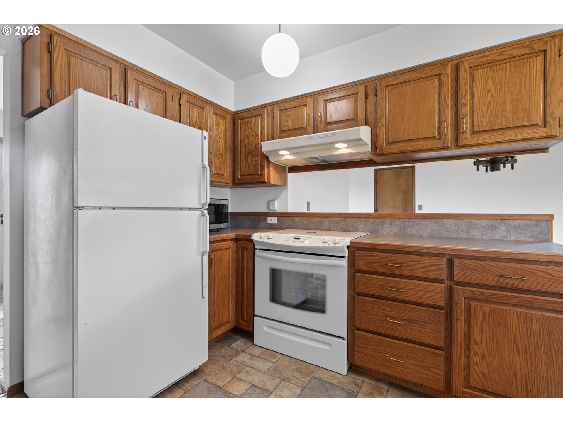 1731 Southeast Henkle Road Corbett, OR 97019 - Photo 16 of 48
